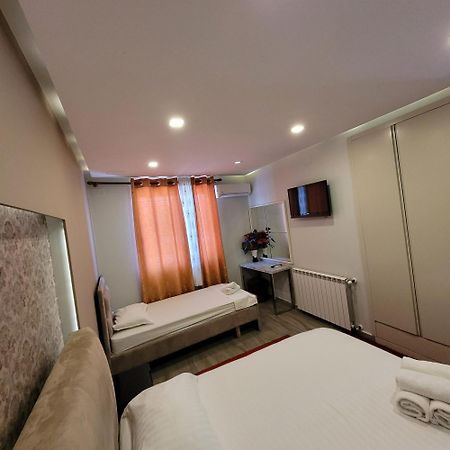 Hotel Erandi Rinas 외부 사진