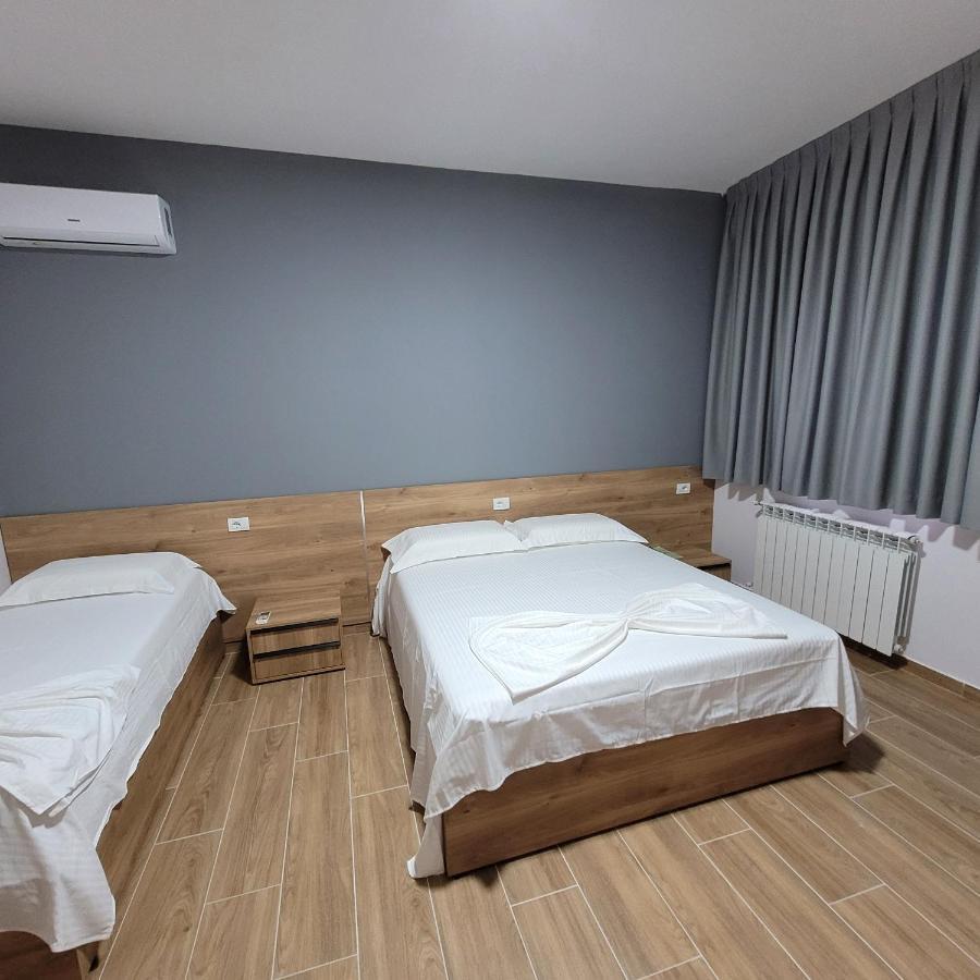 Hotel Erandi Rinas 외부 사진