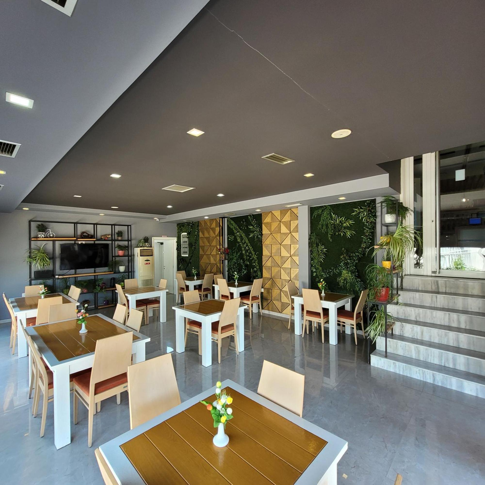 Hotel Erandi Rinas 외부 사진