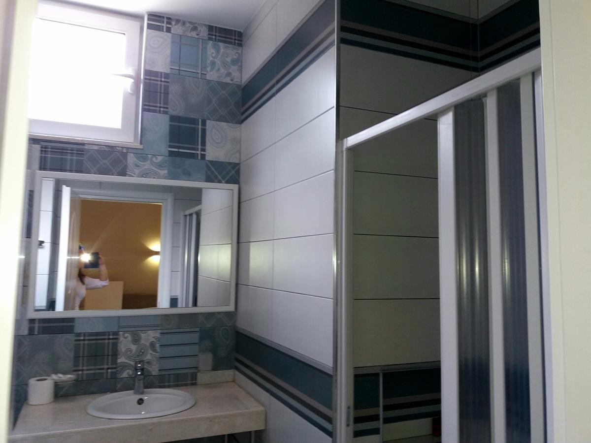 Hotel Erandi Rinas 외부 사진