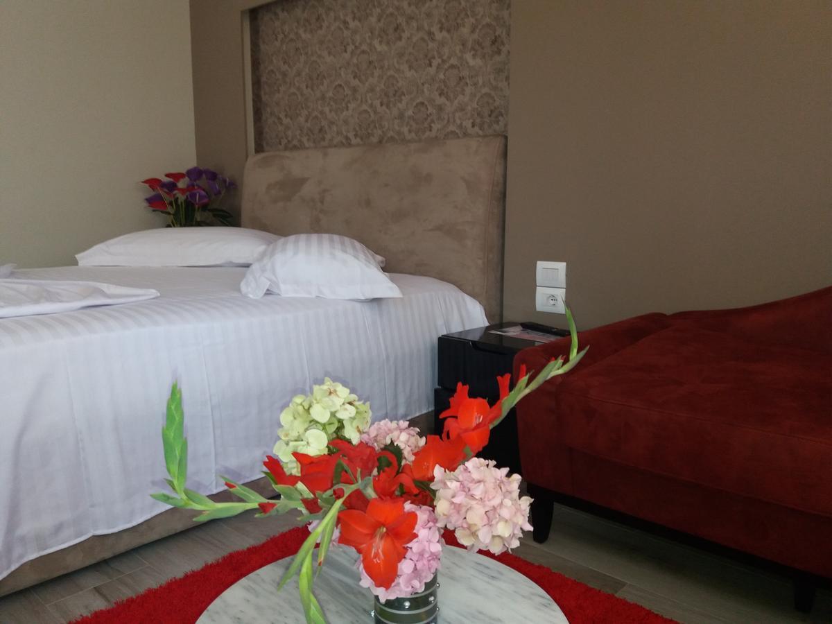 Hotel Erandi Rinas 외부 사진
