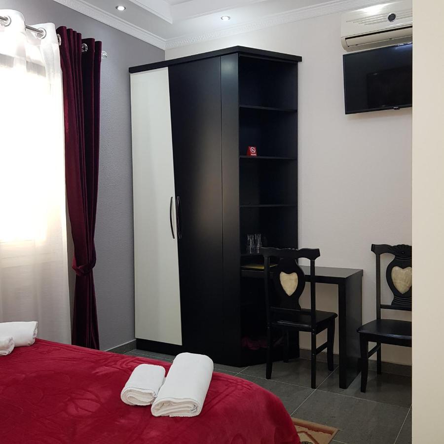 Hotel Erandi Rinas 외부 사진