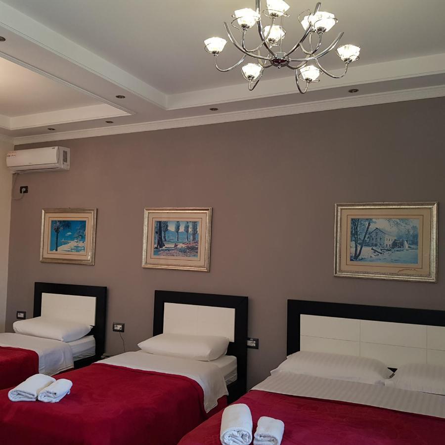Hotel Erandi Rinas 외부 사진