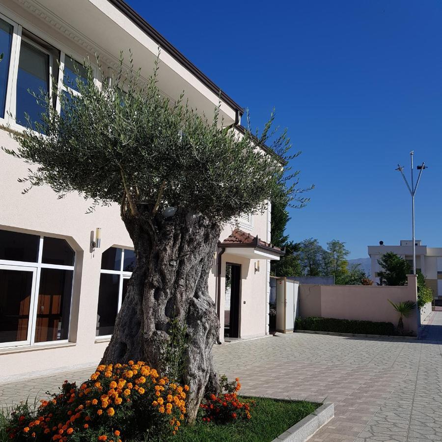 Hotel Erandi Rinas 외부 사진